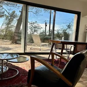  Hébergement de vacances Au Cabanon